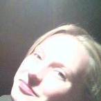 Profil von Amna